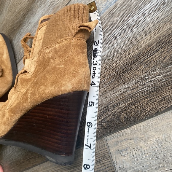 NWOT Franco Sarto Booties - Picture 9 of 9